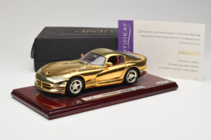 Dodge Viper GTS Gold Plated 23K Maisto 1:18 GP001 Metal - imaginea 8 din 8