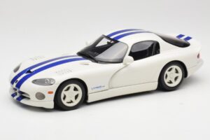 Dodge Viper GTS Stone White GT Spirit 1:18 GT940 Rășină