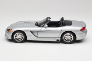 Dodge Viper SRT-10 Bright Argintiu Bburago 1:18 34908 Metal - imaginea 4 din 8