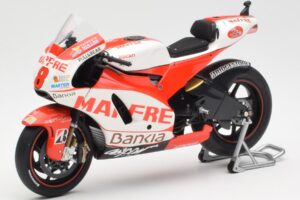 Ducati Desmosedici GP11 #8 H. Barbera Ducati MotoGP Team MotoGP 2011 Minichamps 1:12 123110008 Metal - imaginea 2 din 6