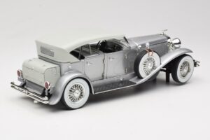 Duesenberg SJ Argintiu GreenLight 1:18 13525 Metal - imaginea 3 din 8