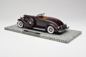 Duesenberg SJN Convertible Coupe Bordeaux Minichamps 1:18 107150331 Metal - imaginea 4 din 6