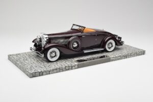 Duesenberg SJN Convertible Coupe Bordeaux Minichamps 1:18 107150331 Metal
