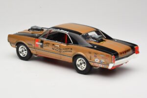 Oldsmobile 442 Hurst Hairy Olds Twin-Engine 4WD 1966 Highway 61 1:18 50089 Metal - imaginea 7 din 8