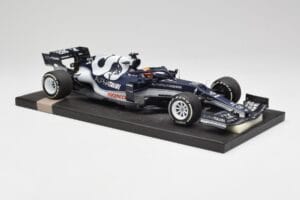 AlphaTauri AT02 #22 Y. Tsunoda Bahrain GP 2021 Minichamps 1:18 117210122 Metal - imaginea 4 din 6