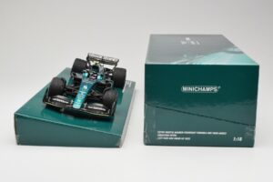 Aston Martin AMR22 #5 S. Vettel Last Race Abu Dhabi GP 2022 Minichamps 1:18 147222205 Rășină - imaginea 6 din 7