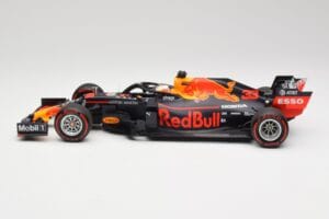 Aston Martin Red Bull Racing RB15 #33 M. Verstappen F1 2019 Minichamps 1:18 110190033 Metal - imaginea 3 din 7