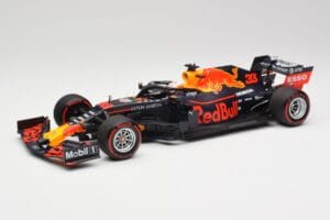 Aston Martin Red Bull Racing RB15 #33 M. Verstappen F1 2019 Minichamps 1:18 110190033 Metal