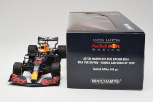 Aston Martin Red Bull Racing RB16 #33 M. Verstappen Abu Dhabi GP Winner 2020 Minichamps 1:18 110201733 Metal - imaginea 6 din 7
