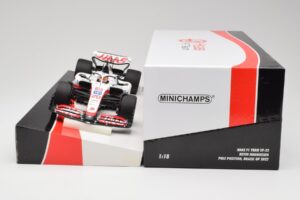 Haas VF-22 #20 K. Magnussen Pole Position Brazil GP 2022 Minichamps 1:18 147222120 Metal - imaginea 6 din 7