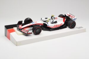 Haas VF-22 #47 M. Schumacher Bahrain GP 2022 Minichamps 1:18 147220147 Metal - imaginea 2 din 7