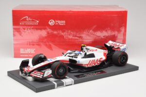 Haas VF-22 #47 M. Schumacher Brazilian GP 2022 Minichamps 1:18 117222147 Rășină - imaginea 7 din 7