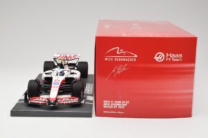 Haas VF-22 #47 M. Schumacher British GP 2022 Minichamps 1:18 117221047 Rășină - imaginea 6 din 7