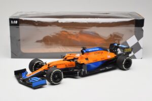 McLaren MCL35M #3 D. Ricciardo Italian GP Winner 2021 Minichamps 1:18 530213303 Rășină - imaginea 7 din 7