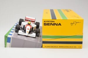 McLaren Ford MP4/8 #8 A. Senna Winner Australian GP 1993 Minichamps 1:18 543933838 Metal - imaginea 6 din 7