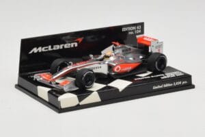 McLaren Mercedes MP4-24 #1 L. Hamilton Showcar 2009 Minichamps 1:43 530094371 Metal - imaginea 2 din 5