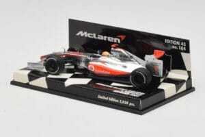 McLaren Mercedes MP4-24 #1 L. Hamilton Showcar 2009 Minichamps 1:43 530094371 Metal - imaginea 3 din 5