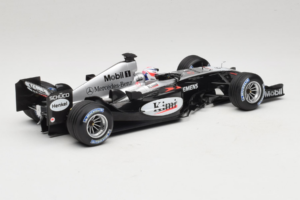 McLaren MP4/19 Mercedes K. Raikkonen F1 2004 Minichamps 1:18 530041806 Metal - imaginea 2 din 7