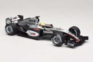 McLaren MP4/19 Mercedes L. Hamilton Autosport Young Driver Test Silverstone 2004 Minichamps 1:18 530044418 Metal - imaginea 4 din 7