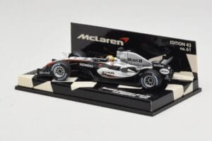 McLaren Mercedes MP4-20 #10 J-P. Montoya Race Car 2005 Minichamps 1:43 530054310 Metal - imaginea 3 din 5