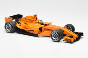 McLaren Mercedes MP4-20 P. de la Rosa F1 Test Car 2005 Minichamps 1:18 B66962343 Metal - imaginea 4 din 6