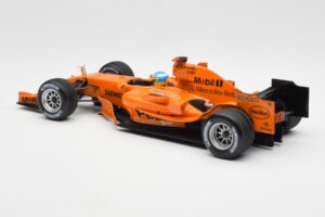 McLaren Mercedes MP4-20 P. de la Rosa F1 Test Car 2006 Minichamps 1:18 PEDRO001 Metal - imaginea 5 din 6