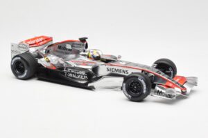 McLaren Mercedes MP4-21 #4 J.P. Montoya F1 2006 Minichamps 1:18 530061804 Metal - imaginea 4 din 6