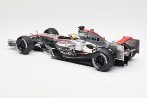 McLaren Mercedes MP4-21 #4 J.P. Montoya F1 2006 Minichamps 1:18 530061804 Metal - imaginea 5 din 6