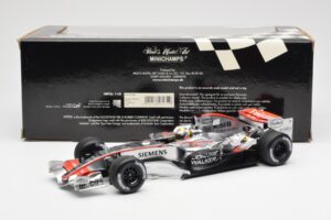 McLaren Mercedes MP4-21 #4 J.P. Montoya F1 2006 Minichamps 1:18 530061804 Metal - imaginea 6 din 6