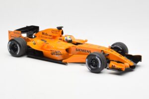 McLaren MP4-21 Mercedes #4 J.P. Montoya Interim Livery 2006 Minichamps 1:18 530061874 Metal - imaginea 4 din 6