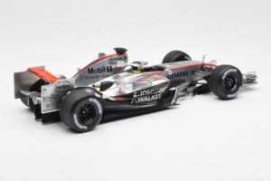 McLaren Mercedes MP4-21 P. de la Rosa F1 Showcar 2006 Minichamps 1:18 B66962346 Metal - imaginea 2 din 6