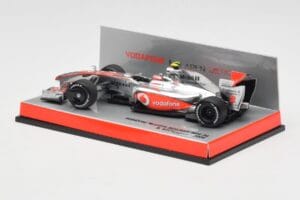 McLaren Mercedes MP4-24 #2 H. Kovalainen Race Car 2009 Minichamps 1:43 503094302 Metal - imaginea 3 din 5