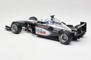 McLaren MP4-16 #4 M. Häkkinen F1 2001 Hot Wheels 1:18 50198 Metal - imaginea 5 din 6