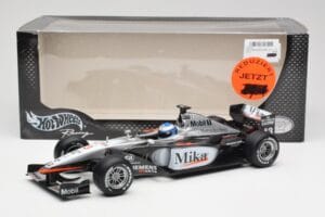 McLaren MP4-16 #4 M. Häkkinen F1 2001 Hot Wheels 1:18 50198 Metal - imaginea 6 din 6