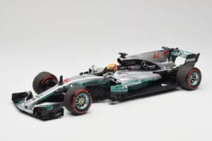 Mercedes AMG W08 EQ Power+ Petronas #44 L. Hamilton F1 World Champion 2017 Minichamps 1:18 186170044 Rășină