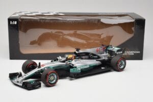 Mercedes AMG W08 EQ Power+ Petronas #44 L. Hamilton F1 World Champion 2017 Minichamps 1:18 186170044 Rășină - imaginea 7 din 7