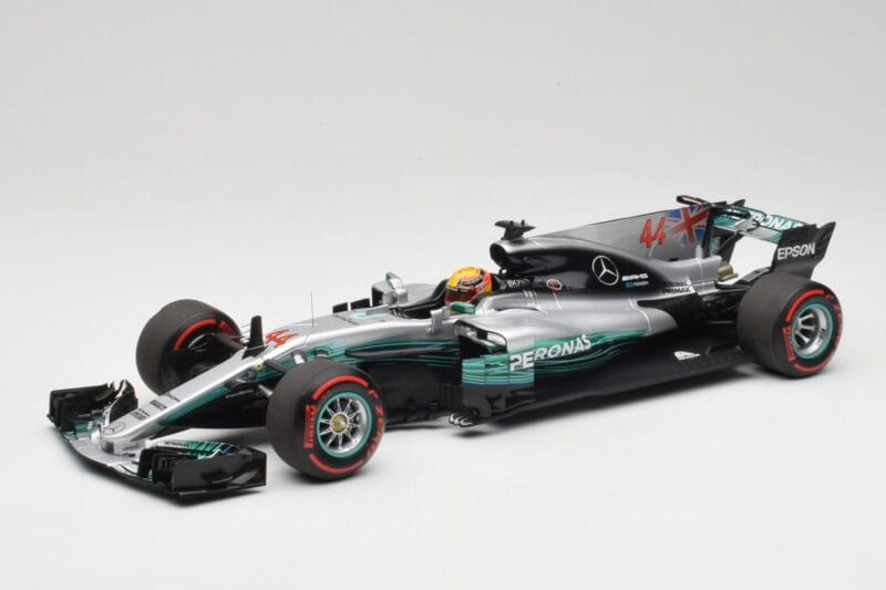 Mercedes AMG W08 EQ Power+ Petronas #44 L. Hamilton F1 World Champion 2017 Minichamps 1:18 186170044 Rășină