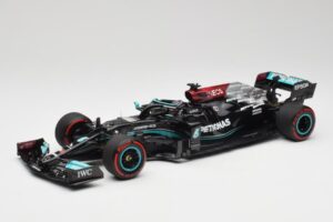 Mercedes AMG W12 Petronas #44 L. Hamilton Spanish GP 100th Pole 2021 Minichamps 1:18 110210444 Rășină