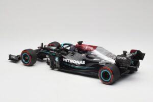 Mercedes AMG W12 Petronas #44 L. Hamilton Spanish GP 100th Pole 2021 Minichamps 1:18 110210444 Rășină - imaginea 5 din 7