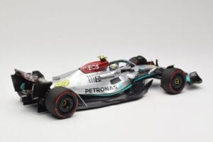 Mercedes AMG W13 E Performance Petronas #44 L. Hamilton Brazilian GP 2022 Minichamps 1:18 110222144 Rășină - imaginea 2 din 7