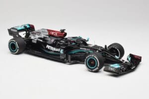 Mercedes AMG W12 #44 L. Hamilton Bahrain GP 2021 Minichamps 1:18 110210144 Metal - imaginea 4 din 7