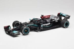 Mercedes AMG W12 #44 L. Hamilton Bahrain GP 2021 Minichamps 1:18 110210144 Metal