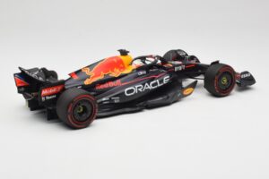 Oracle Red Bull Racing RB18 #1 M. Verstappen Winner Belgian GP 2022 Minichamps 1:18 110221401 Metal - imaginea 2 din 7