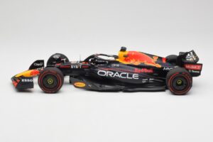 Oracle Red Bull Racing RB18 #1 M. Verstappen Winner Belgian GP 2022 Minichamps 1:18 110221401 Metal - imaginea 5 din 7