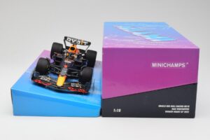Red Bull Racing RB18 #1 M. Verstappen Winner Miami GP 2022 Minichamps 1:18 113220501 Metal - imaginea 6 din 7