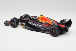 Oracle Red Bull Racing RB18 #11 S. Perez Monaco GP Winner Rain Tyre Version 2022 Minichamps 1:18 110222711 Metal - imaginea 5 din 7