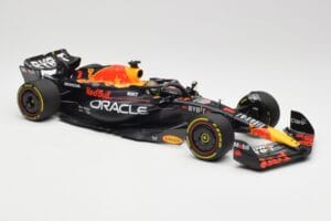 Oracle Red Bull Racing RB19 #1 M. Verstappen Winner Abu Dhabi GP 2023 Minichamps 1:18 110232301 Metal - imaginea 4 din 7