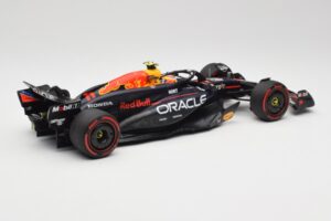 Red Bull Racing RB20 #11 S. Perez Bahrain GP 2024 Minichamps 1:18 110240111 Metal - imaginea 2 din 7