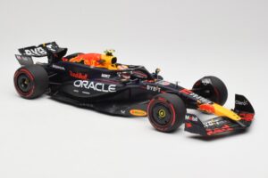 Red Bull Racing RB20 #11 S. Perez Bahrain GP 2024 Minichamps 1:18 110240111 Metal - imaginea 4 din 7