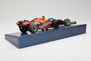 Red Bull Racing Honda RB16B #33 M. Verstappen Emilia Romagna GP 2021 Case Edition Minichamps 1:18 113210133 Rășină - imaginea 3 din 7